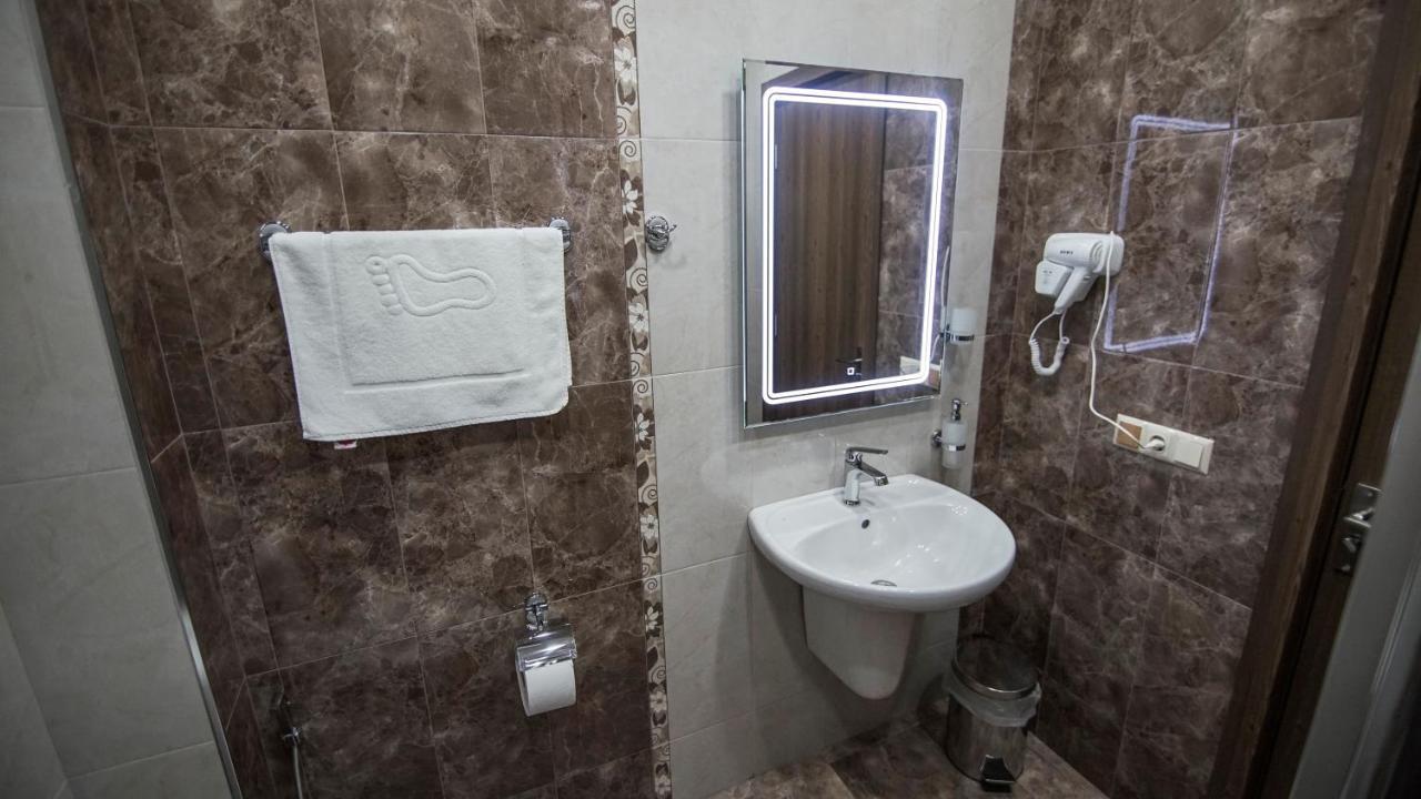 Hotel Juralius Tbilisi Eksteriør bilde